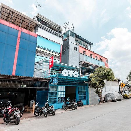 Oyo 478 Balcon Biru Hotell Jakarta Exteriör bild