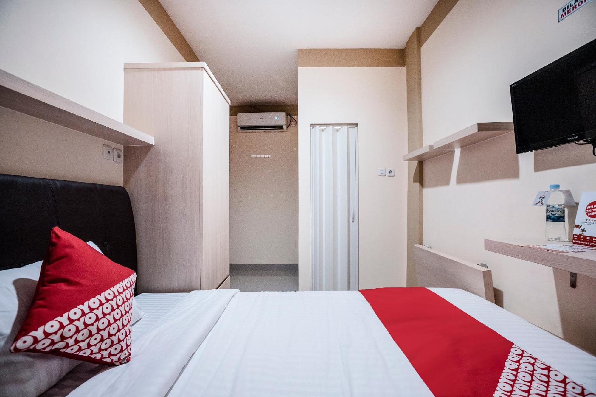 Oyo 478 Balcon Biru Hotell Jakarta Exteriör bild